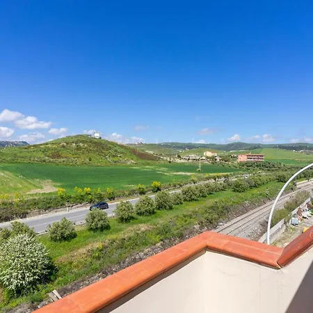 Luxury And Comfort In A Sea View 아파트