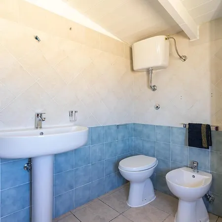 Luxury And Comfort In A Sea View דירה *