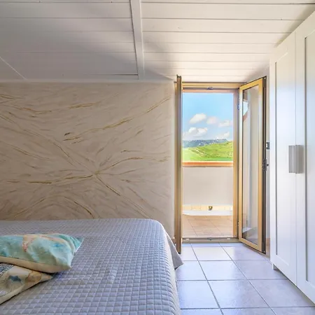 Luxury And Comfort In A Sea View דירה סטרונגולי