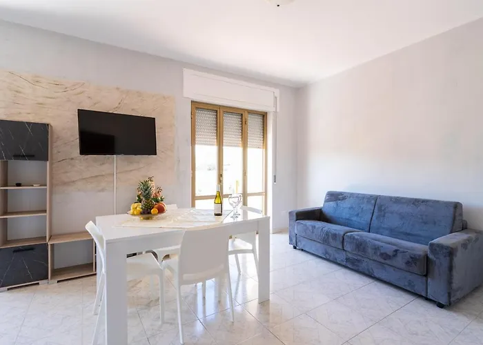 Luxury And Comfort In A Sea View סטרונגולי