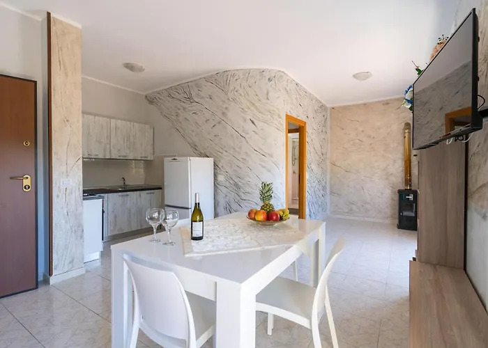 Luxury And Comfort In A Sea View Apartman *