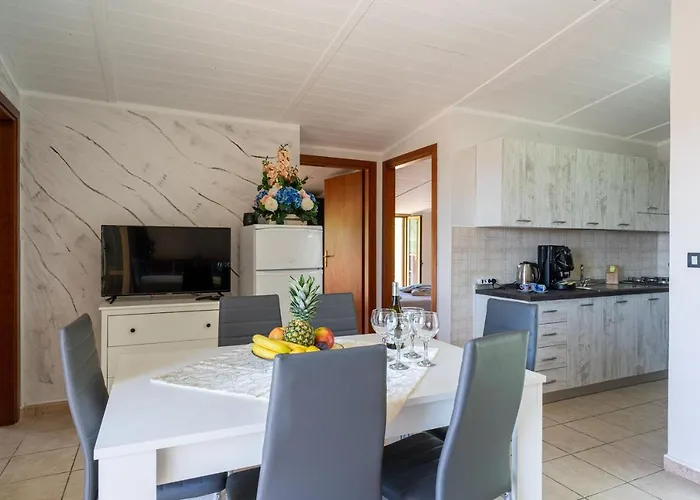 Luxury And Comfort In A Sea View דירה סטרונגולי