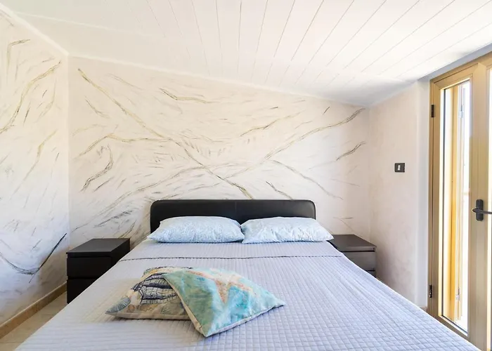 Luxury And Comfort In A Sea View דירה *